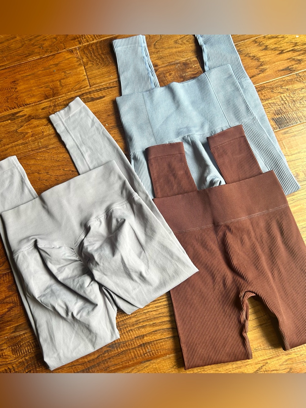 Bundle of Athletic Leggings - Picture 7 of 8